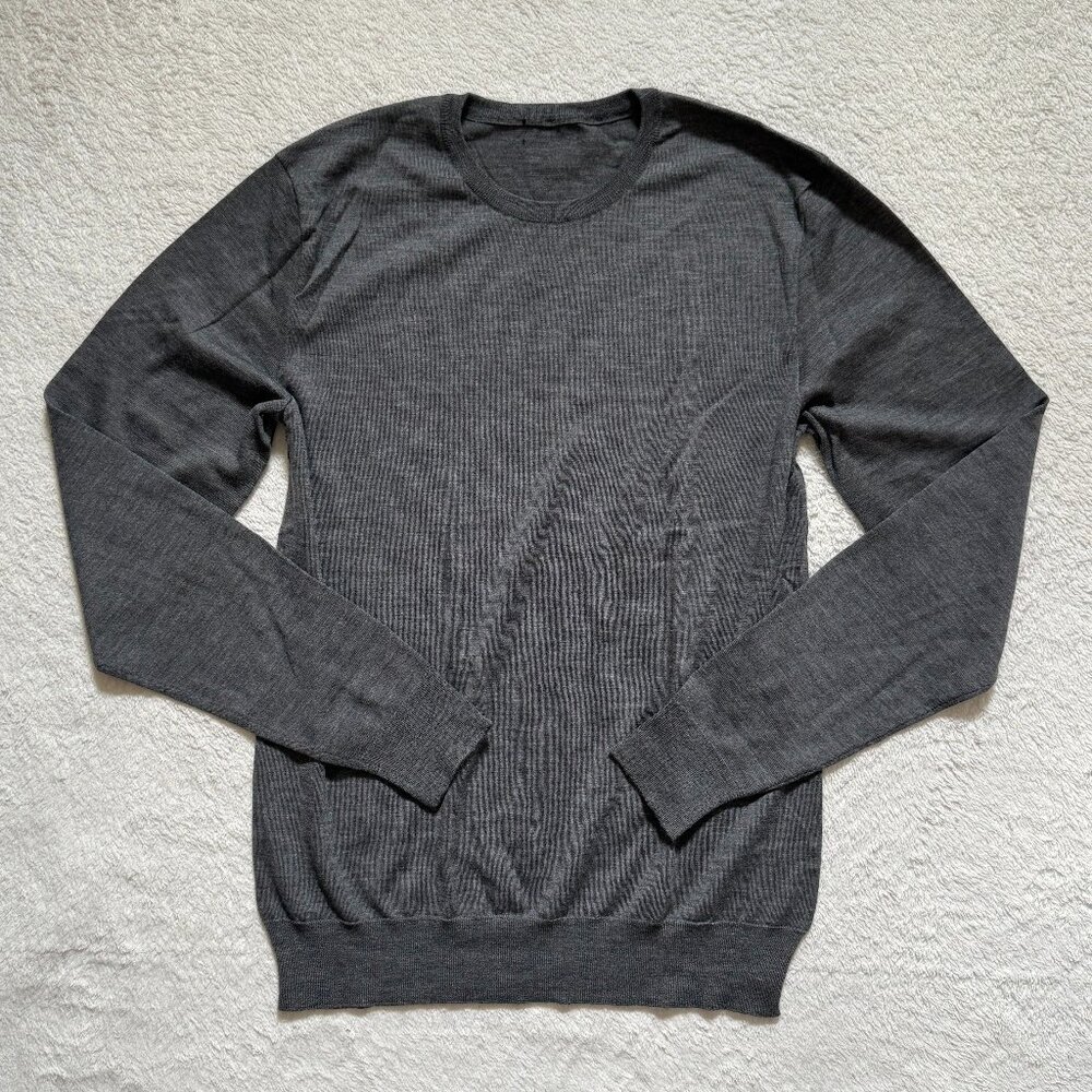 Gray Plain Long-Sleeve Tee